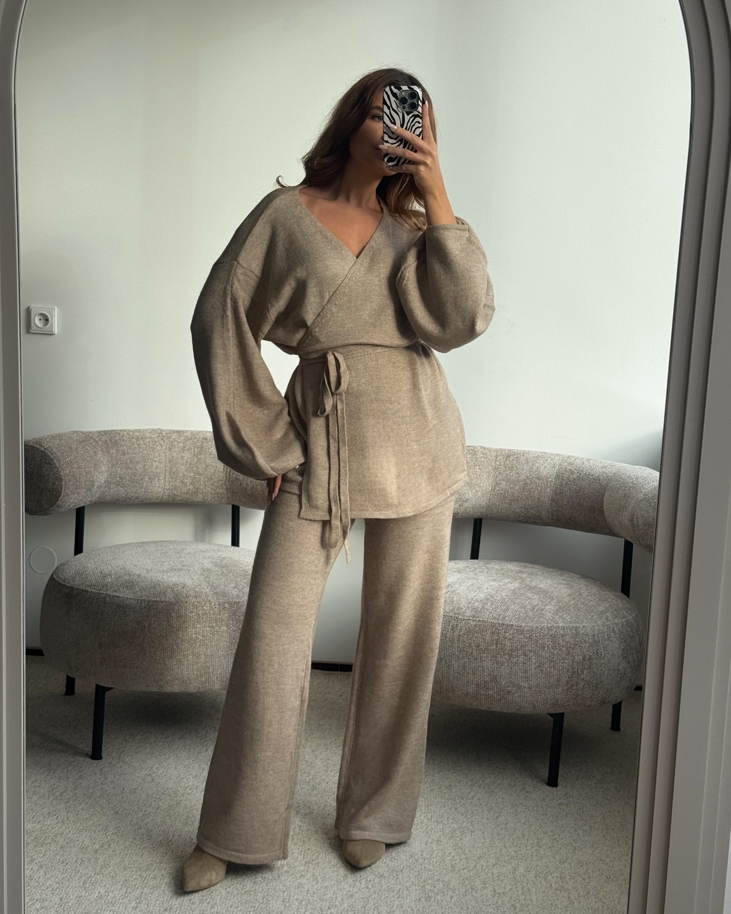 Smėlinis kostiumėlis KIMONO