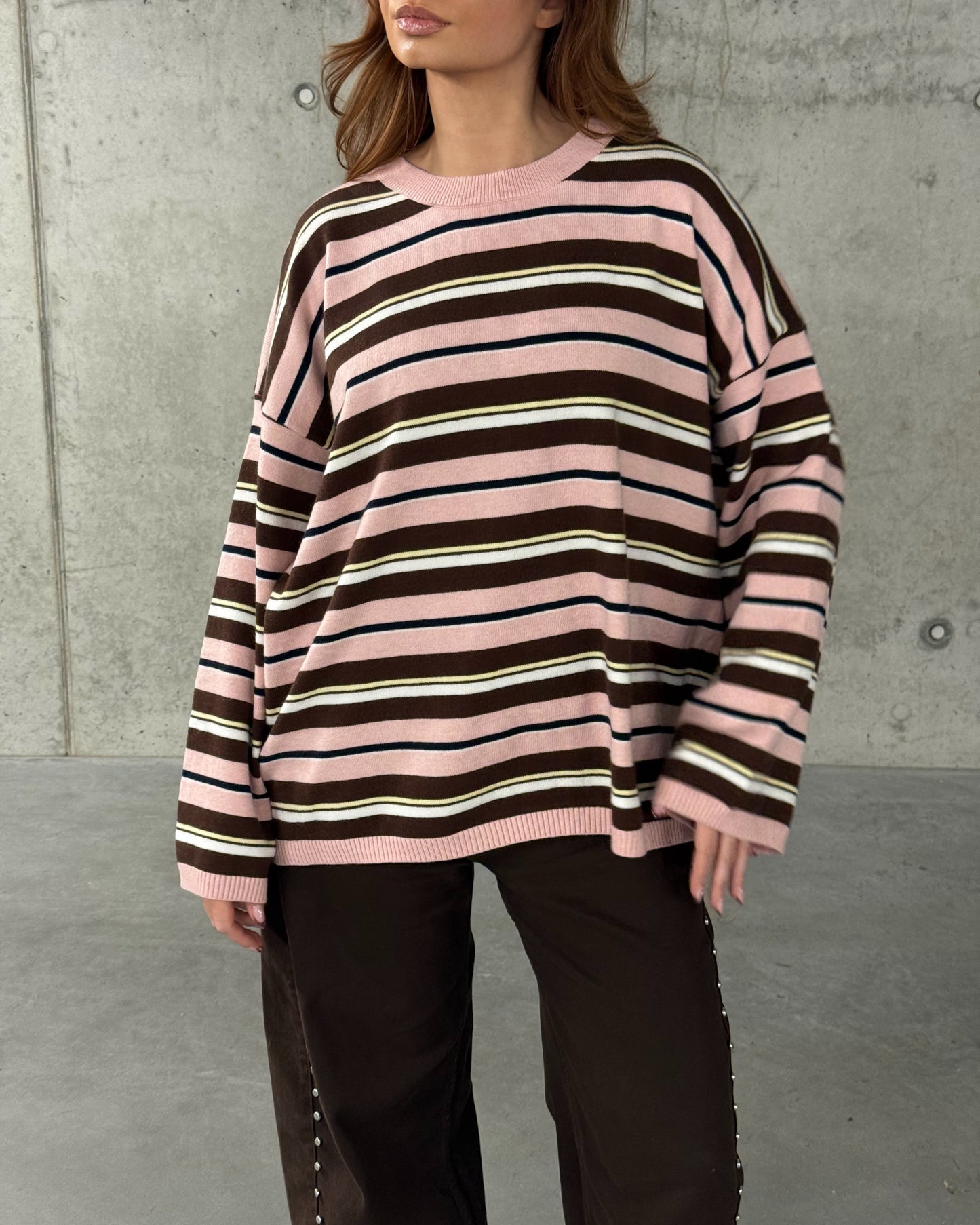 Dryžuotas megztukas BLUSH