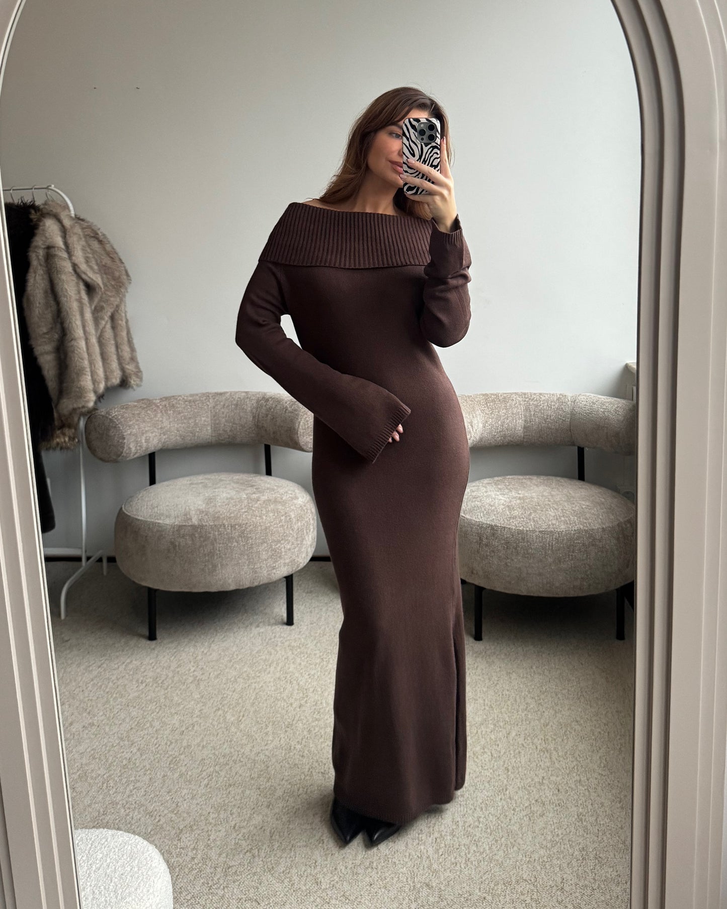 Šokoladinė suknelė ELEGANCE