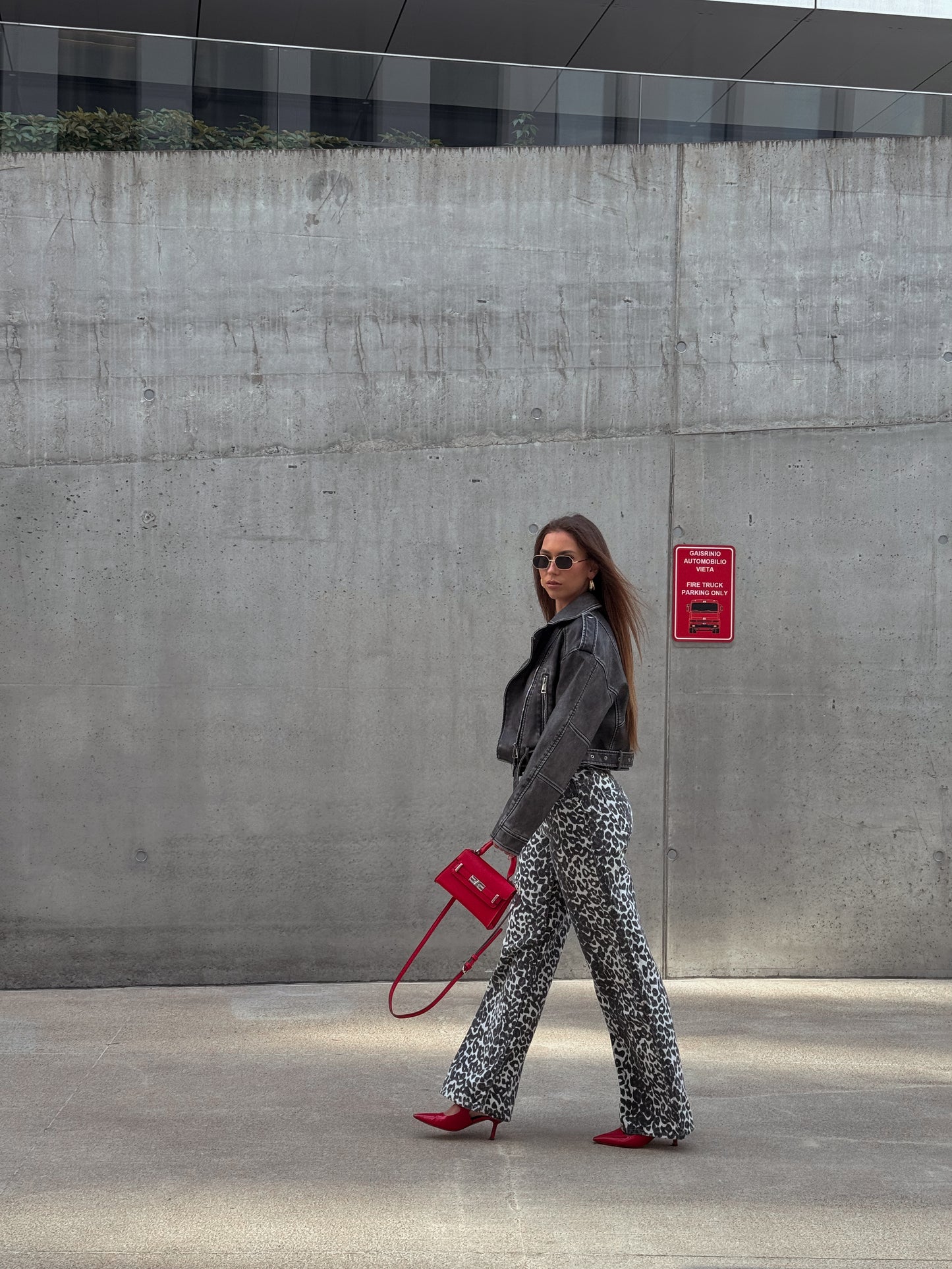 Leopardiniai džinsai