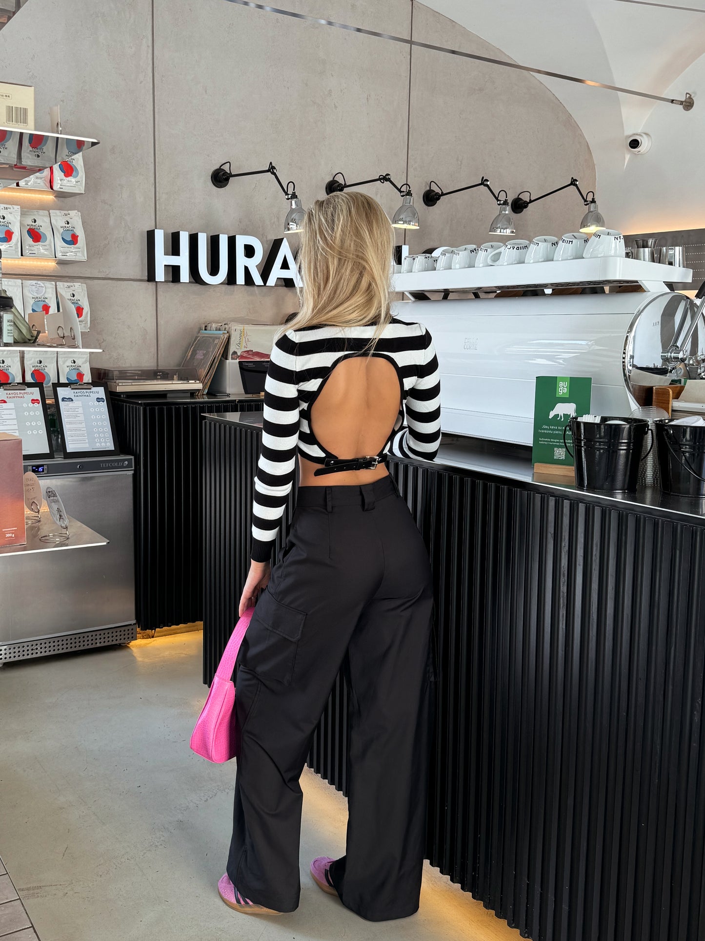 Juodos cargo kelnės