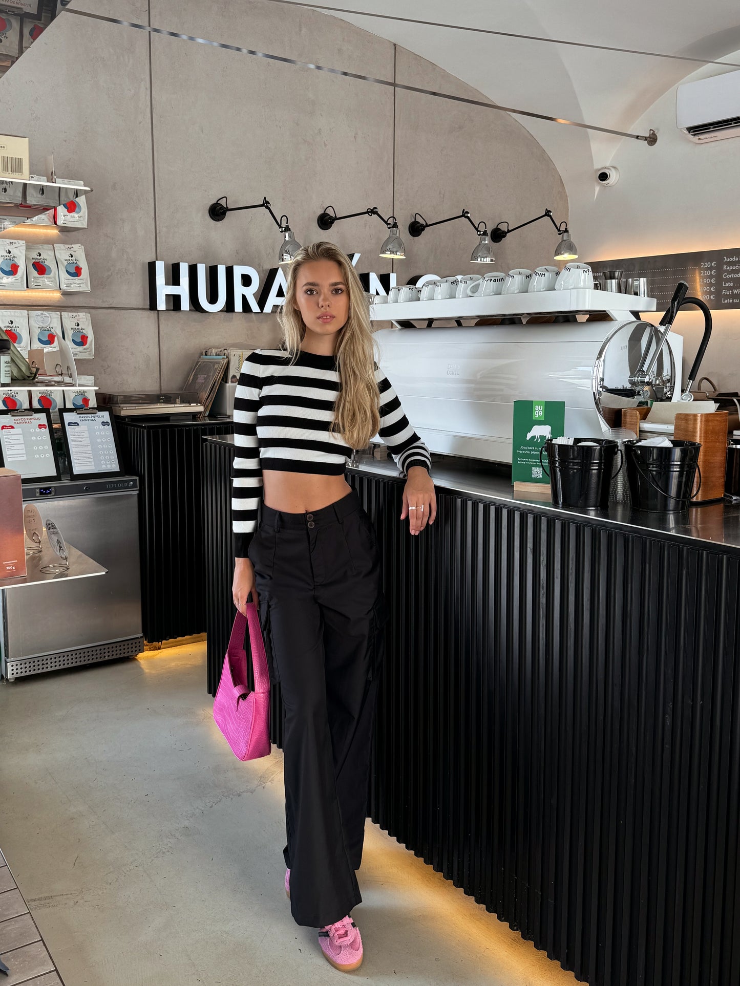 Juodos cargo kelnės