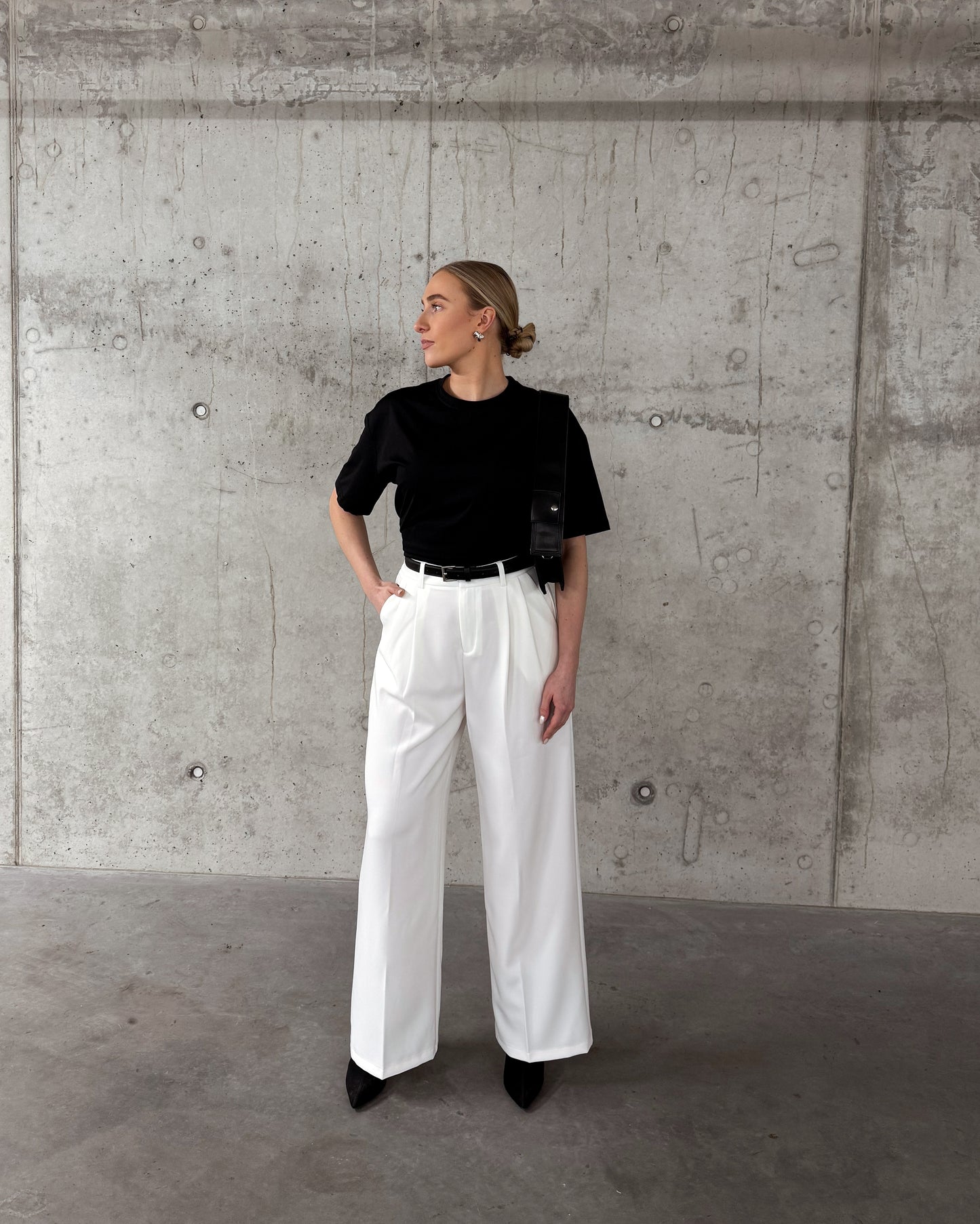 Baltos klasikinės kelnės