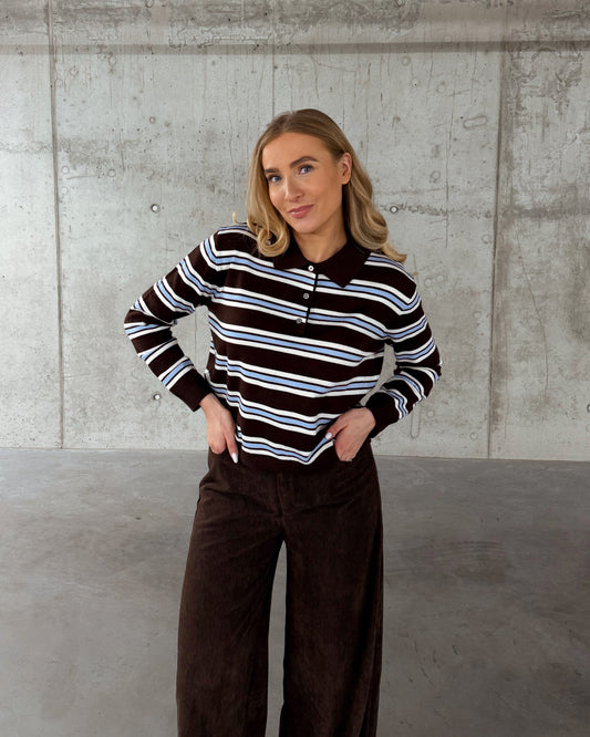 Rudos spalvos dryžuotas megztukas BISCUIT