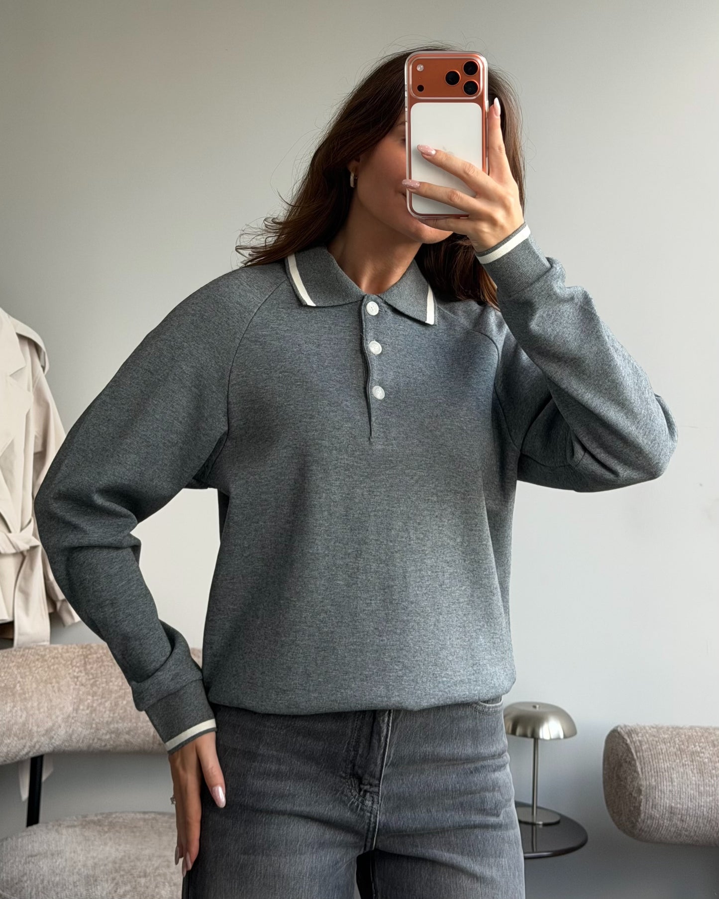 Pilkas megztukas POLO