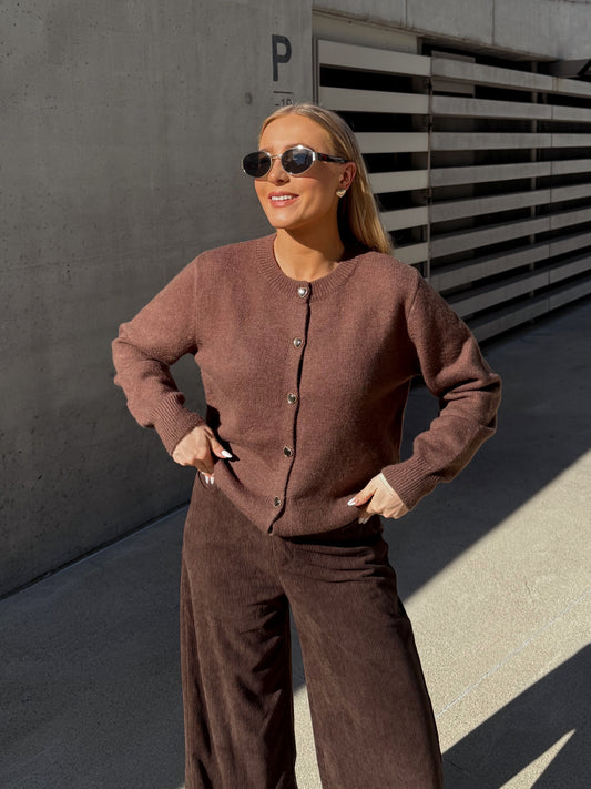 Rudas megztukas HEART