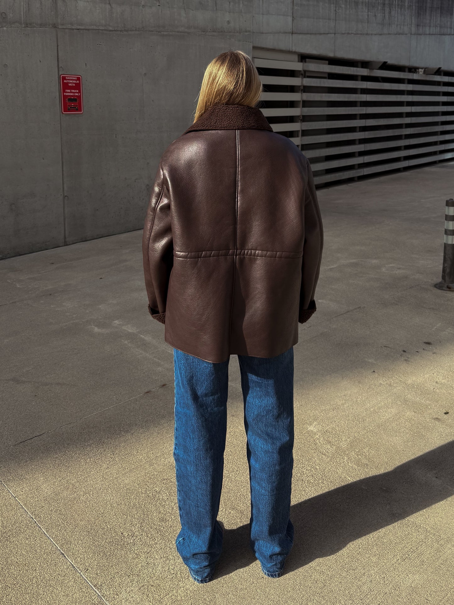 Eko odos striukė su kailiuku BRUNO