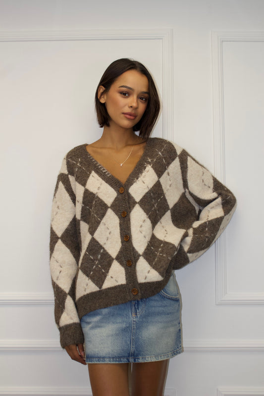 Rudas kardiganas ARGYLE