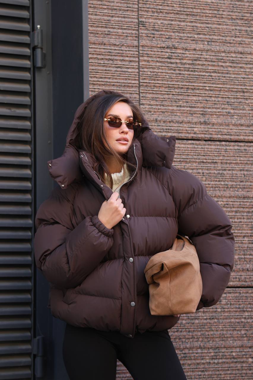 Šokoladinė pūkinė striukė HAZEL