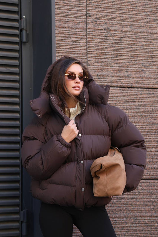 Šokoladinė pūkinė striukė HAZEL