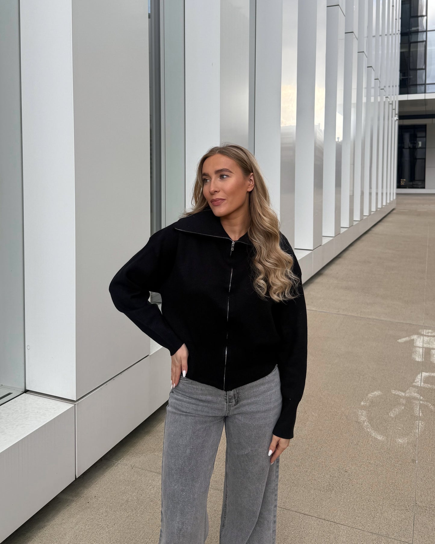 Megztukas su užtrauktuku ARIA