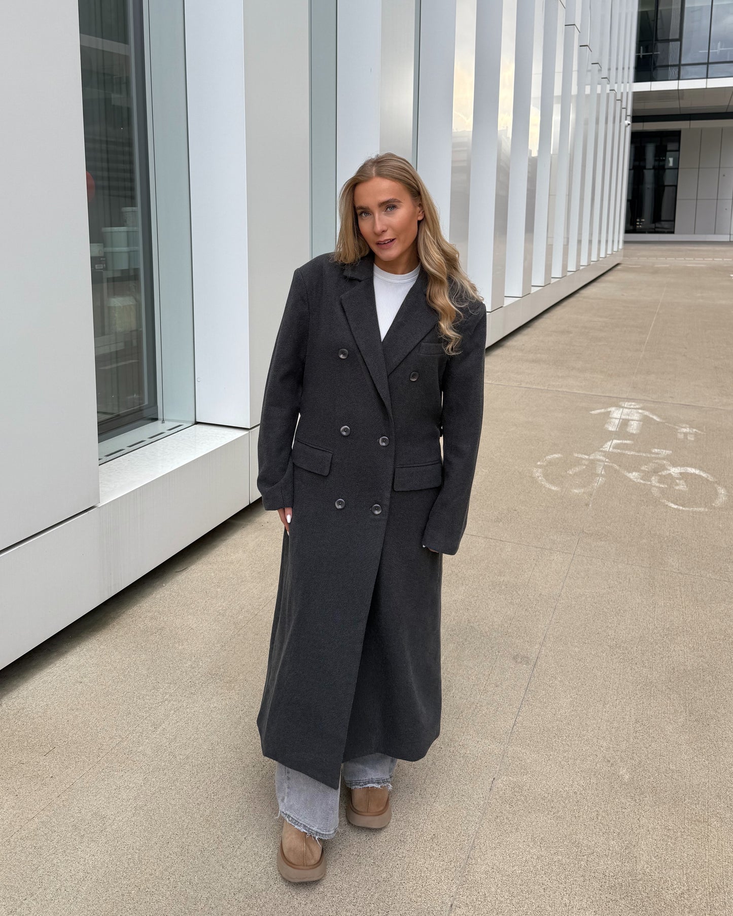 Pilkas paltas CLASSY