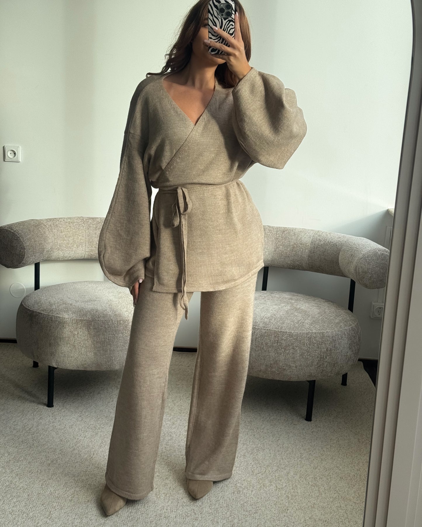 Smėlinis kostiumėlis KIMONO