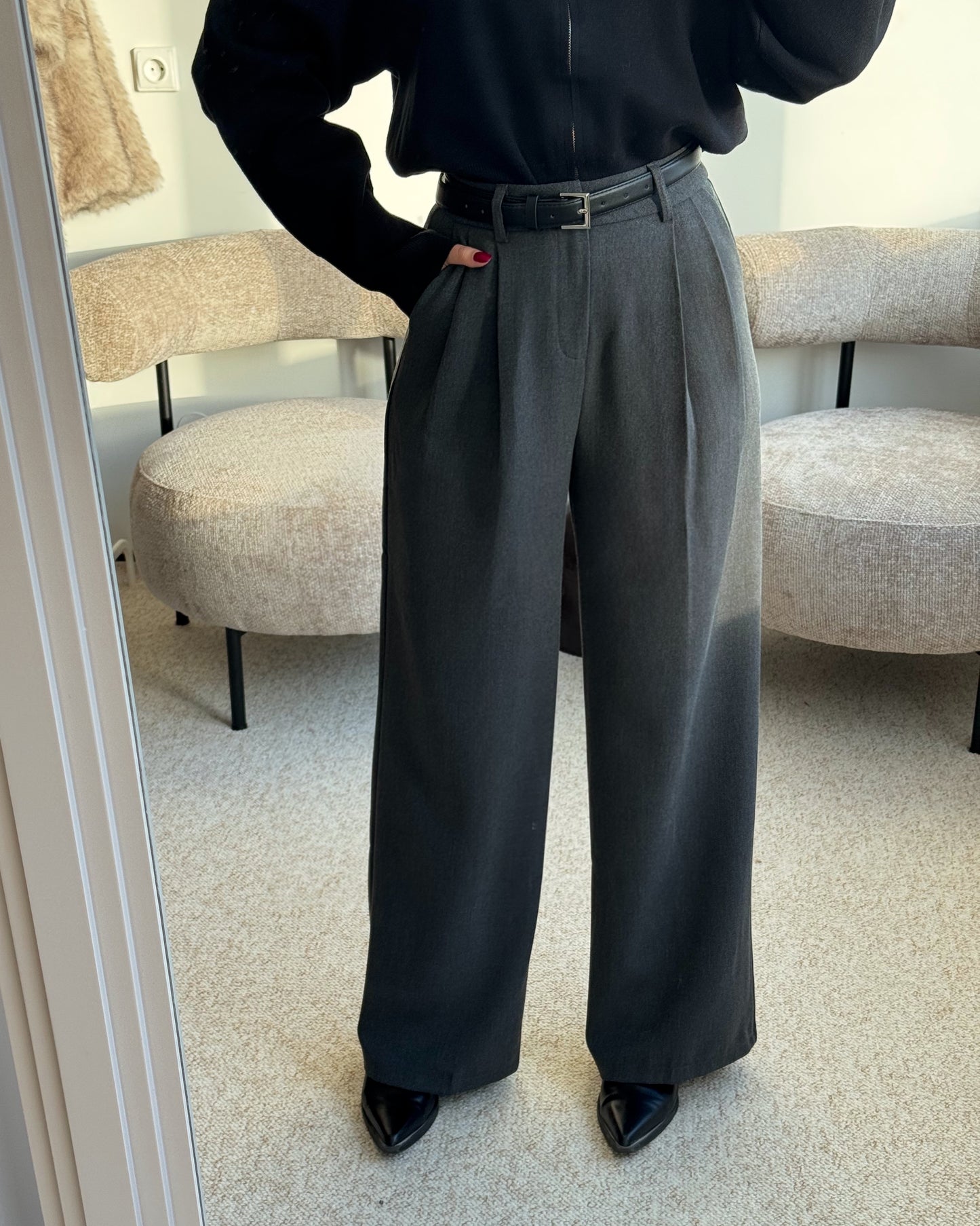 Pilkos klasikinės kelnės su diržu ASHEN