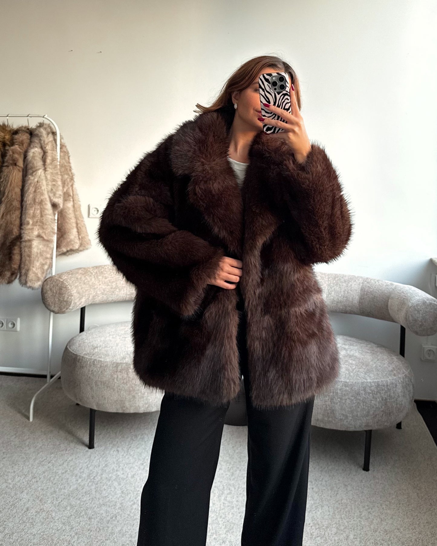 Rudi kailinukai ELEGANCE