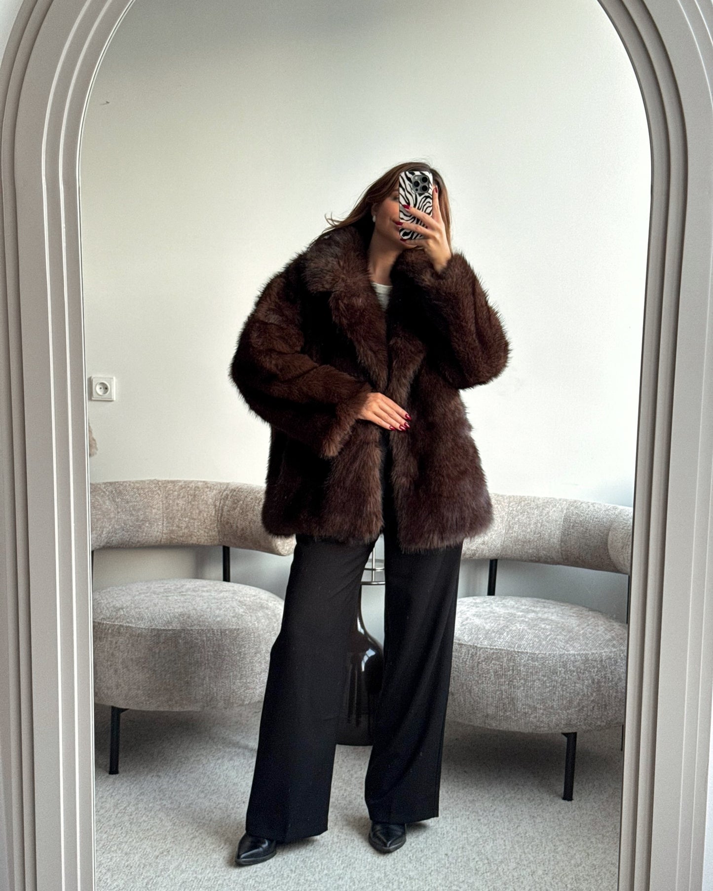 Rudi kailinukai ELEGANCE