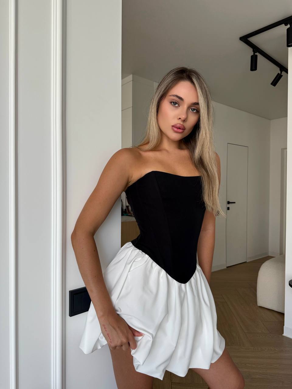 Suknelė ODETTE