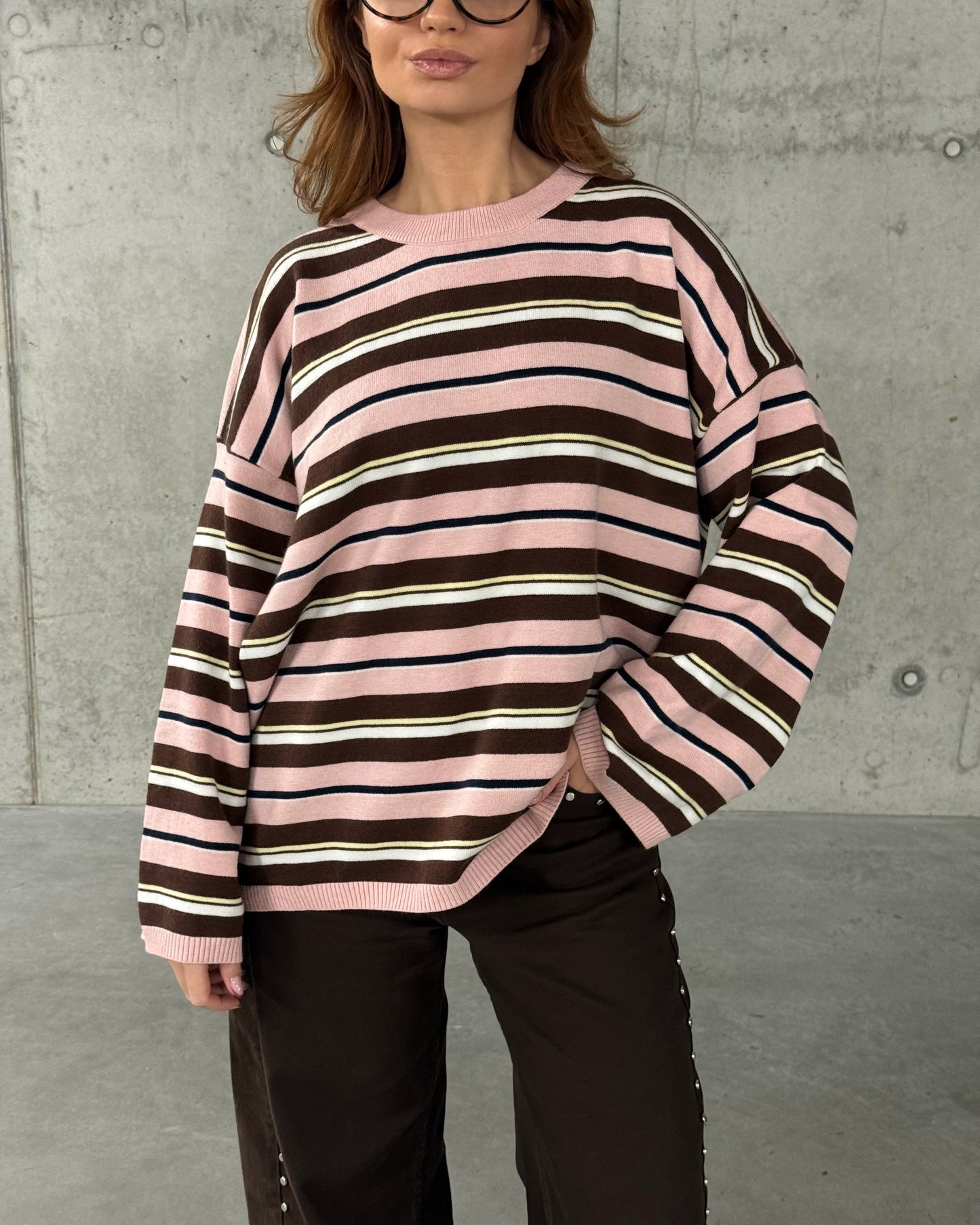 Dryžuotas megztukas BLUSH