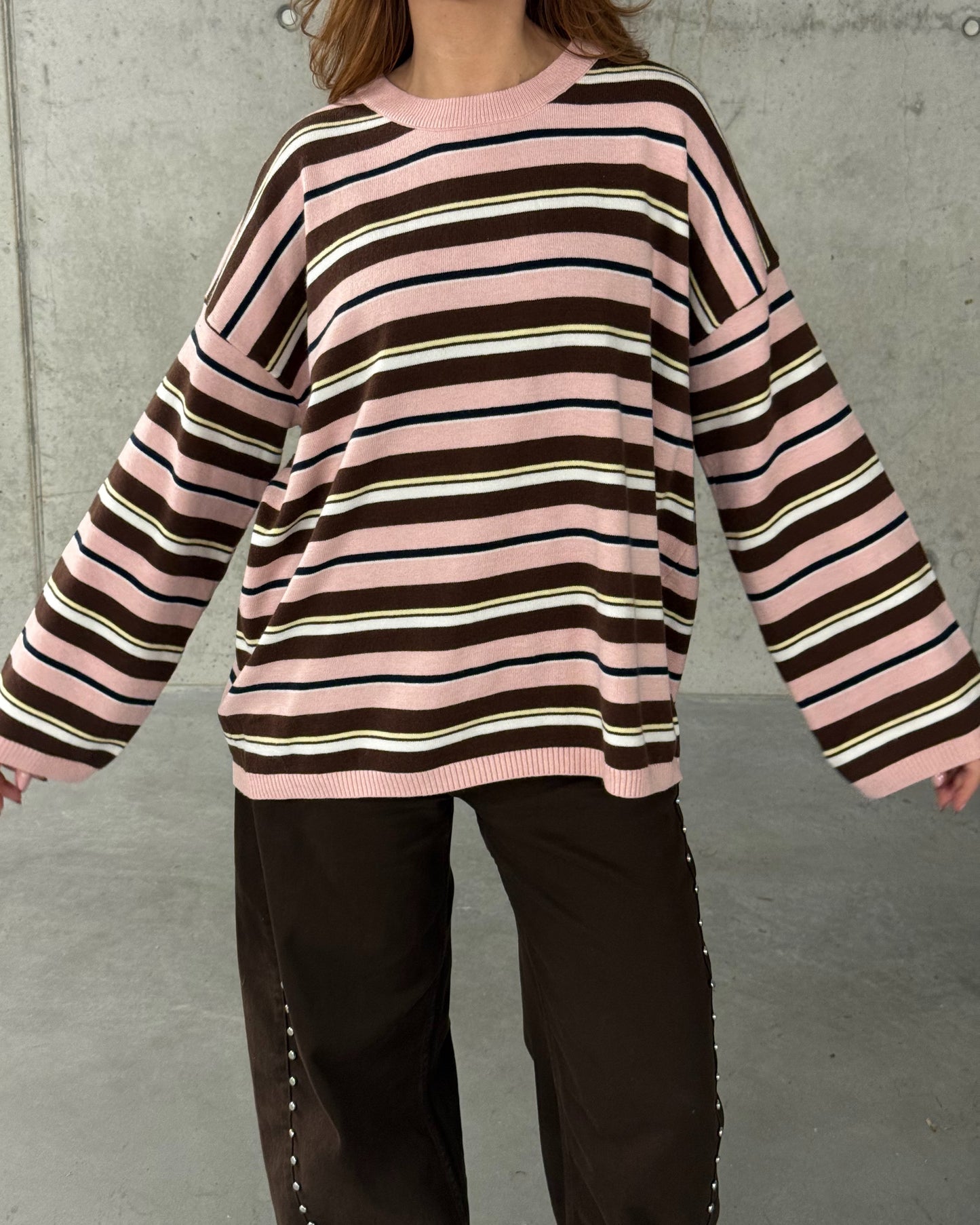 Dryžuotas megztukas BLUSH