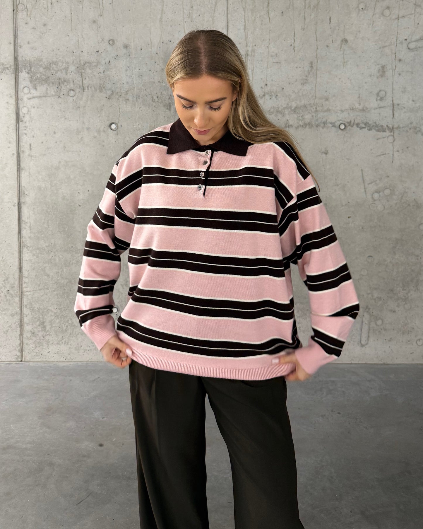 Dryžuotas megztukas BLOOM