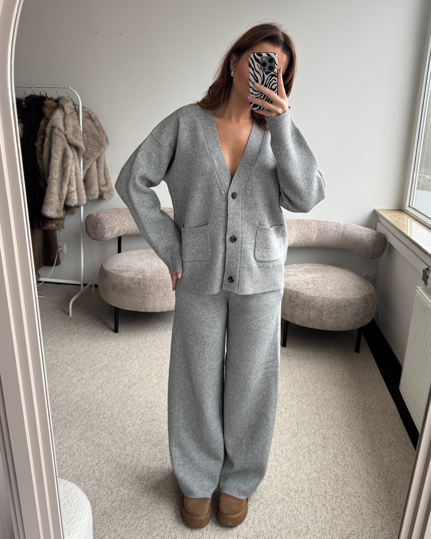 Pilkas kostiumėlis CLOUD