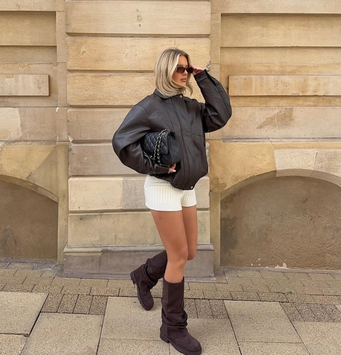 Tamsiai ruda eko odos striukė MAY