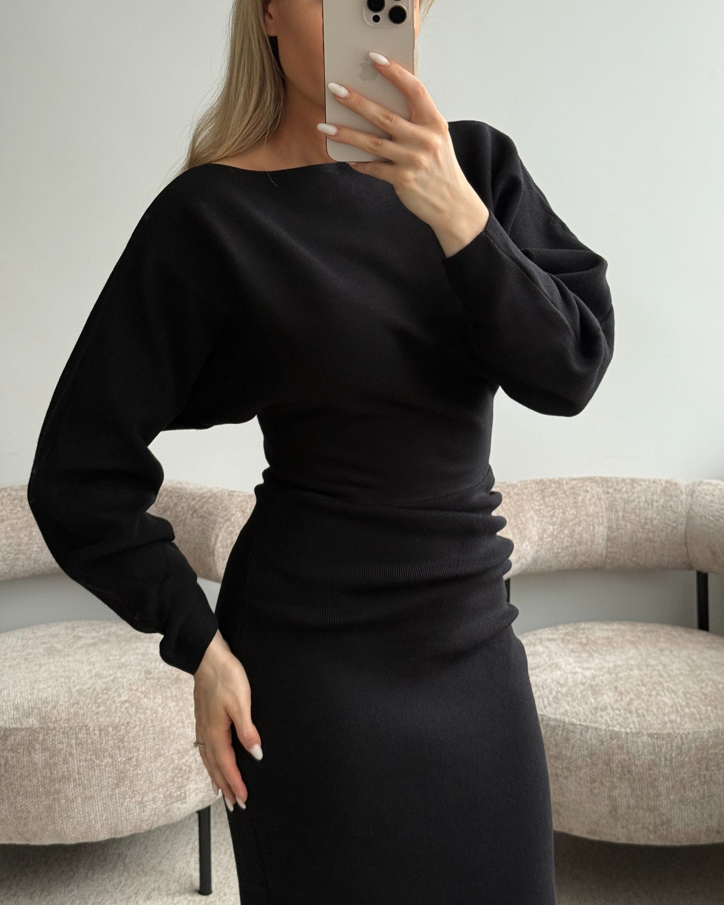 Juoda suknelė EASE