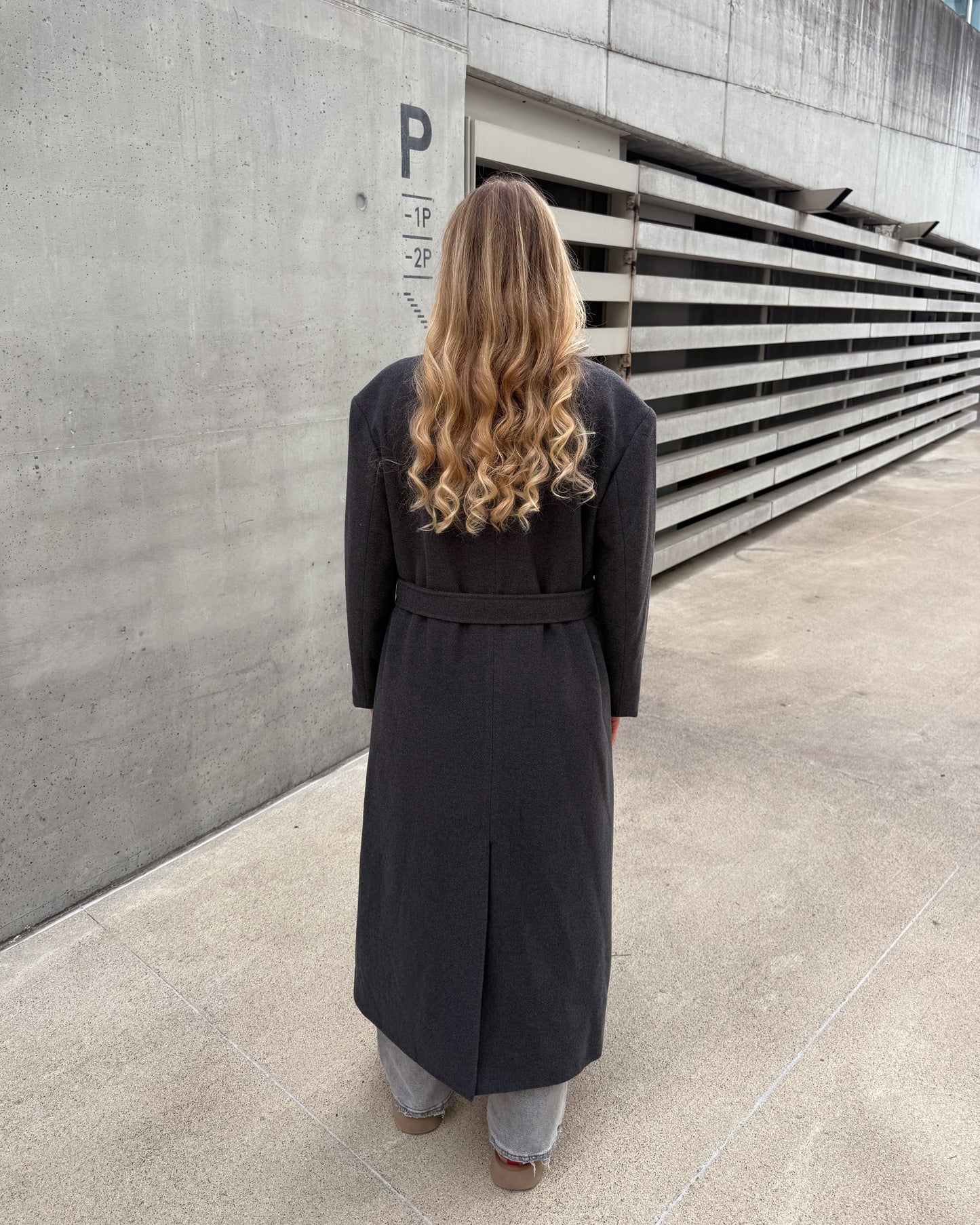 Pilkas paltas CLASSY