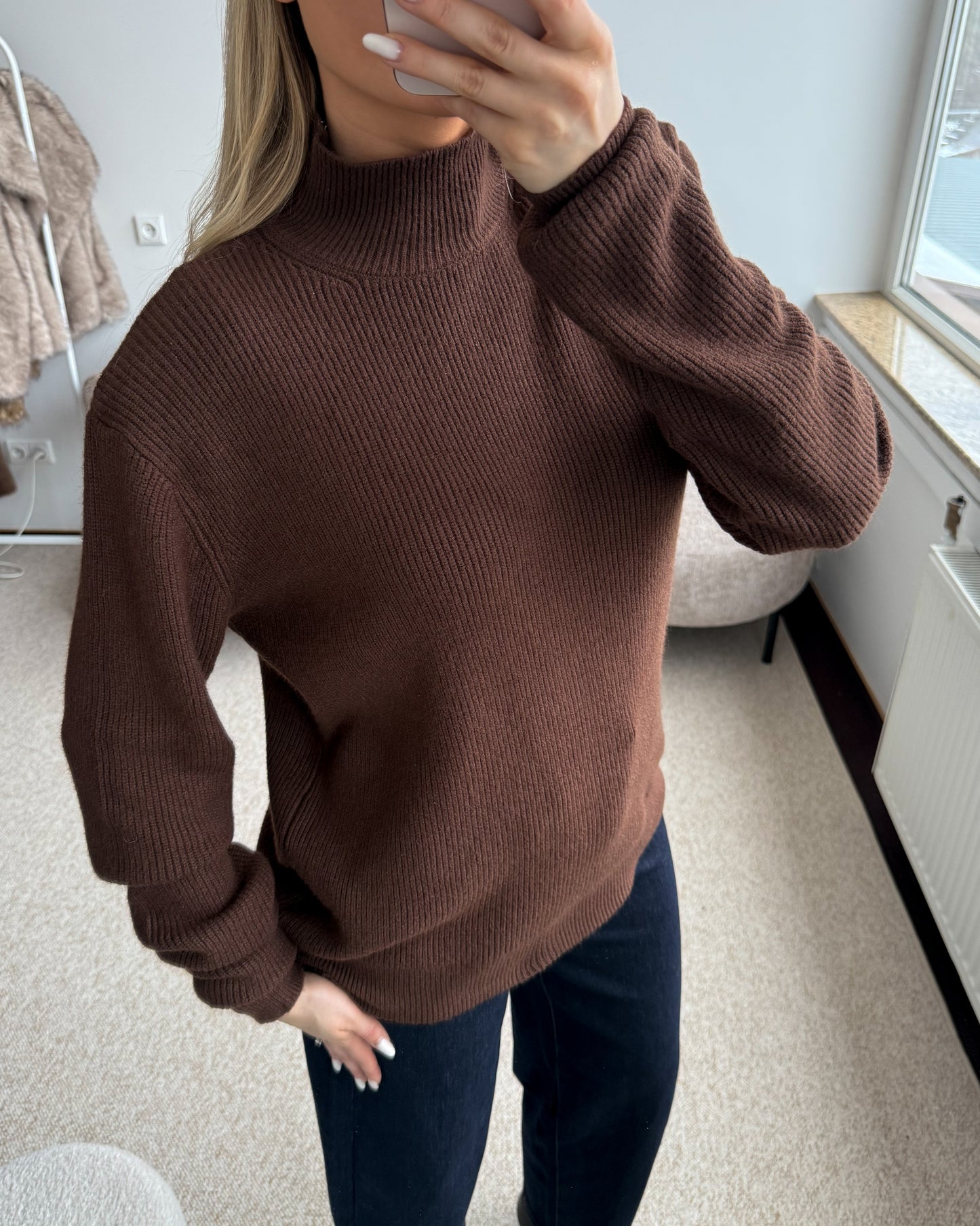 Rudas megztukas su petukais NUT